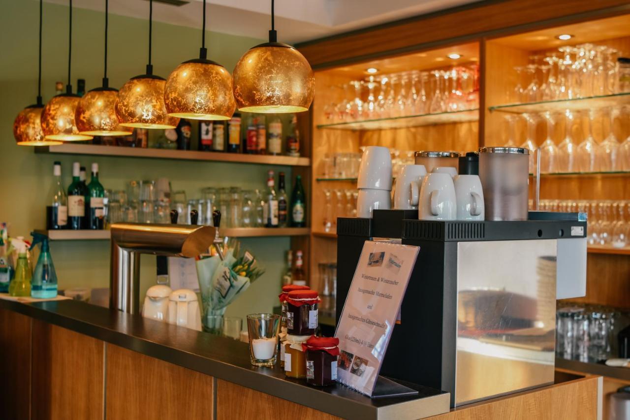 Landhotel Dresden Bagian luar foto
