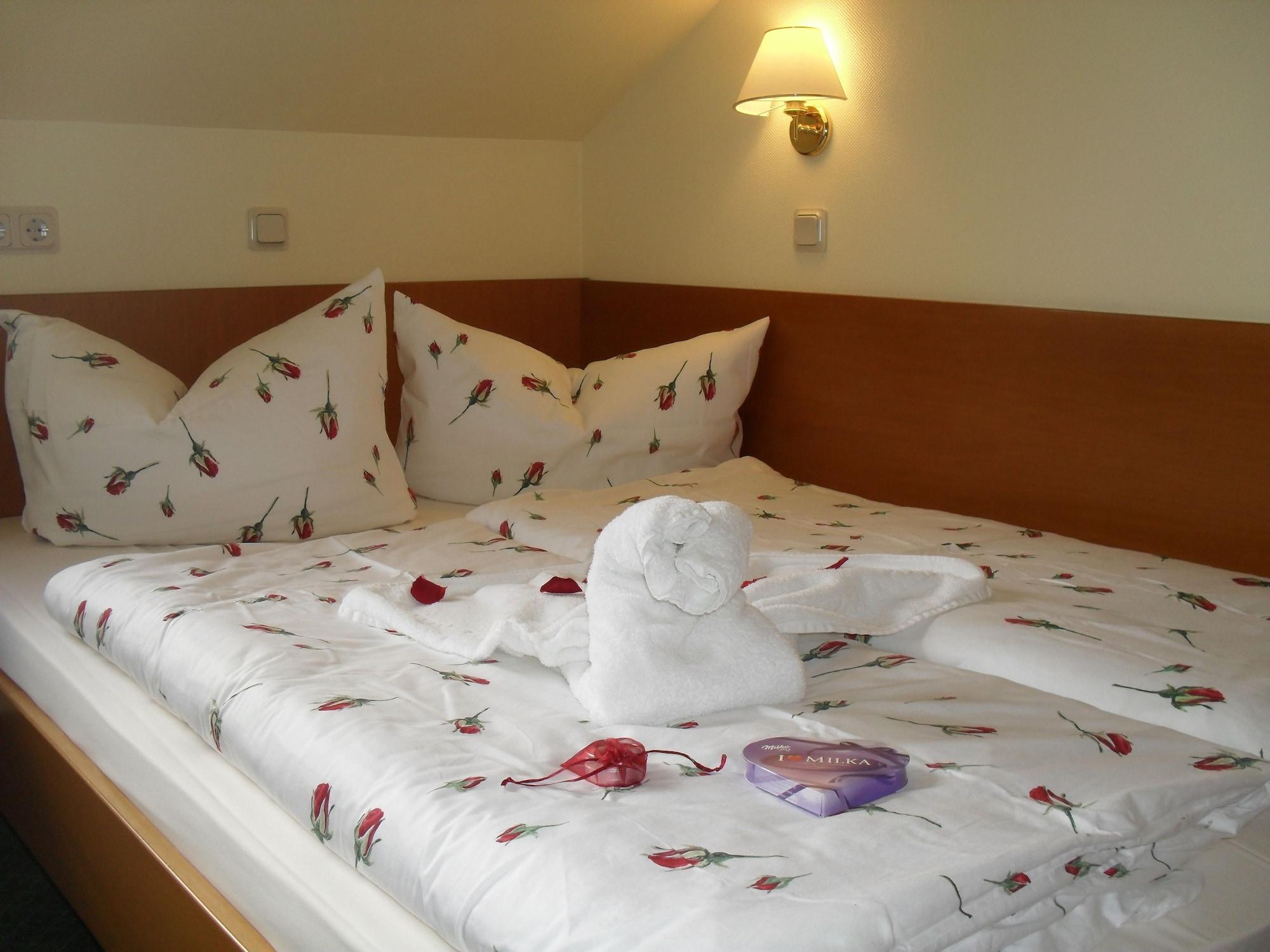 Landhotel Dresden Bagian luar foto