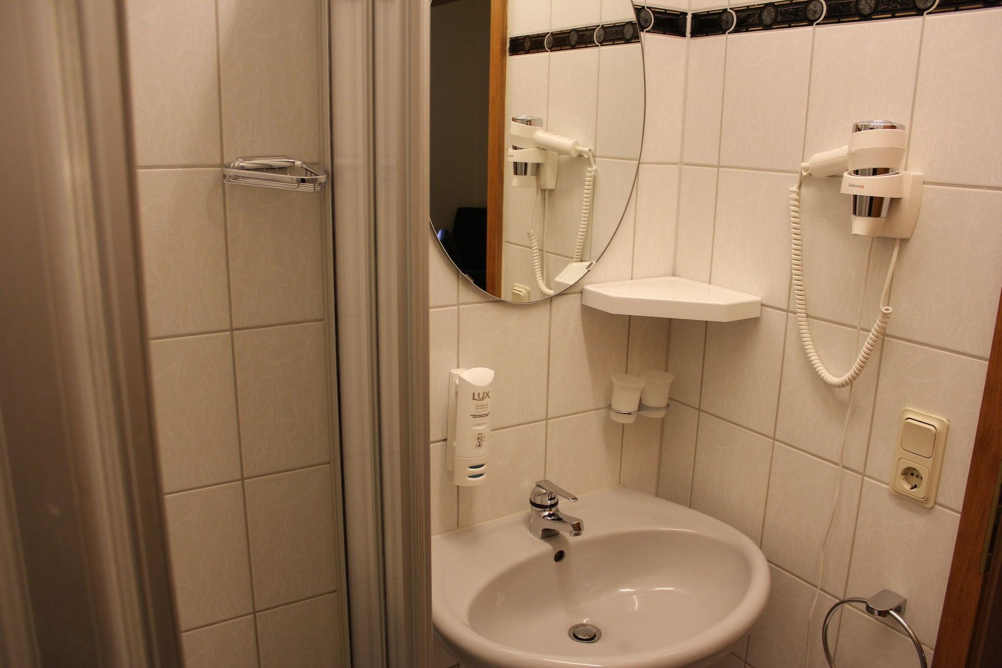 Landhotel Dresden Bagian luar foto