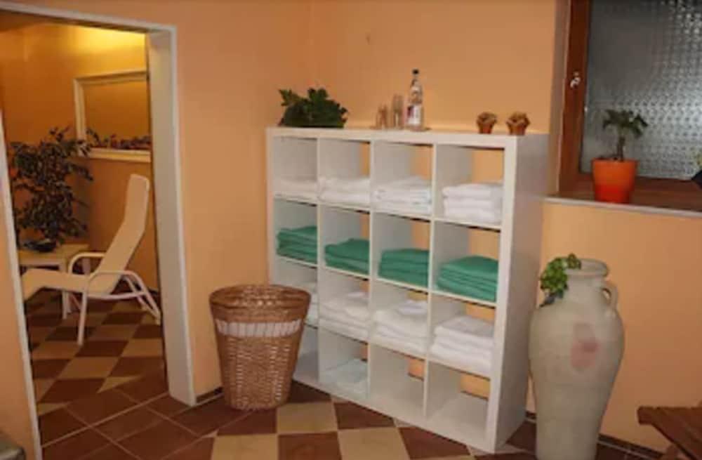 Landhotel Dresden Bagian luar foto