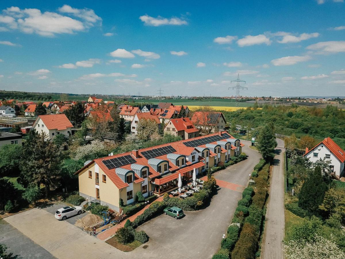 Landhotel Dresden Bagian luar foto