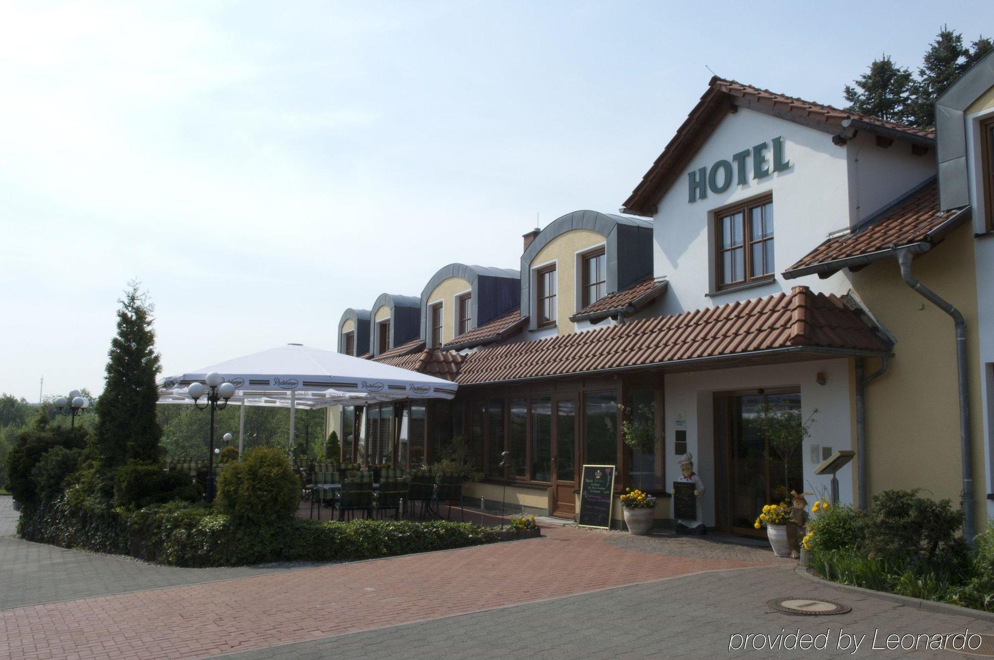 Landhotel Dresden Bagian luar foto